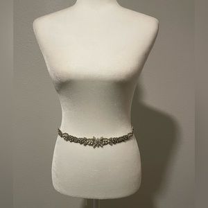 NWT Twigs and Honey Crystal Flower Sash